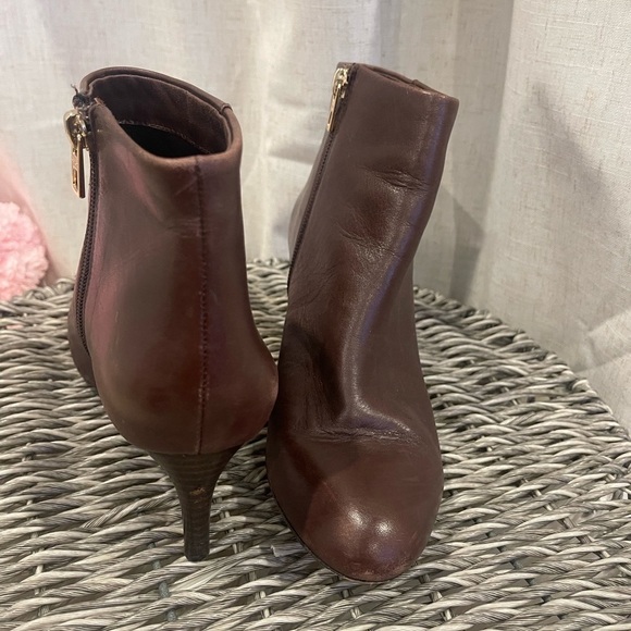Coach Hickory Brown Leather Size 6B boots - Picture 7 of 10